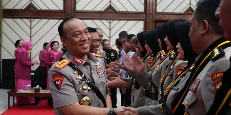418 Lulusan Sespim Siap Jadi Garda Terdepan Hadapi Tantangan Global 