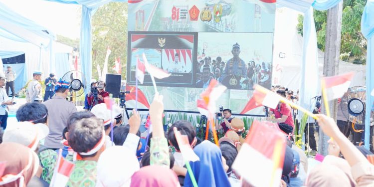 Prabowo Resmikan Jembatan Merah Putih Presisi