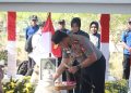 Kapolri Ziarah & Tabur Bunga ke Makam Marsinah